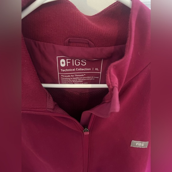 Figs Sydney scrub jacket! 
Size extra large - Picture 2 of 3